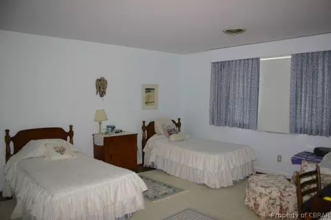 128 The Grn, Weems, VA 22576 photo 7