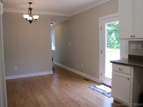 9108 Dutton Rd, Gloucester, VA 23061 photo 4