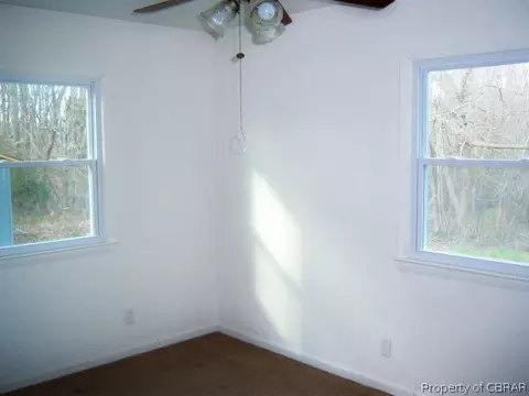 1233 General Puller Hwy, Saluda, VA 23149 photo 4