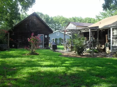 1784 Highland Dr, Gloucester Point, VA 23062 photo 3