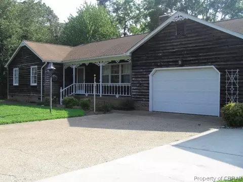 1784 Highland Dr, Gloucester Point, VA 23062 photo 2