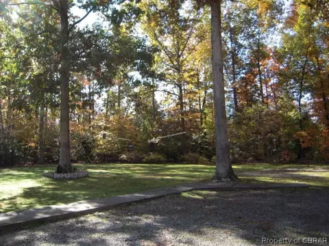 6046 Contesse Dr, Gloucester, VA 23061 photo 9