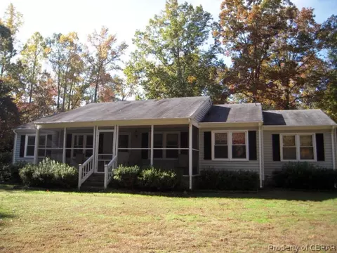 6046 Contesse Dr, Gloucester, VA 23061 photo 1