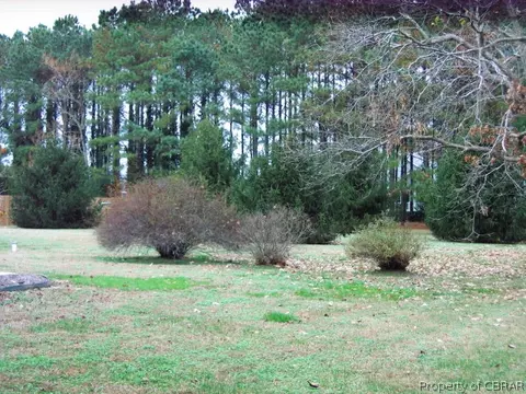 74 Twiggs Ferry Rd, Mathews, VA 23109 photo 3