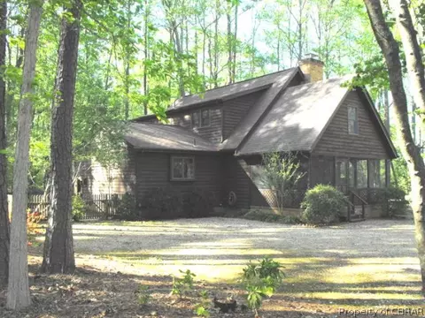 8225 Baileys Wharf Rd, Gloucester, VA 23061 photo 13