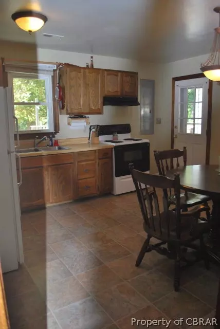 4486 Hickory Fork Rd, Gloucester, VA 23061 photo 4