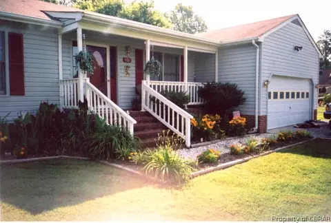 5781 Turtle Dr, Gloucester, VA 23061 photo 1