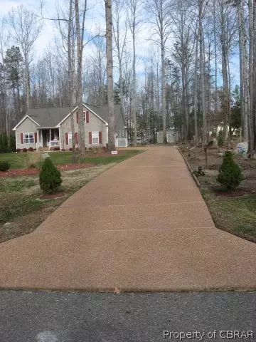 7623 Patriots Way, Gloucester, VA 23061 photo 3