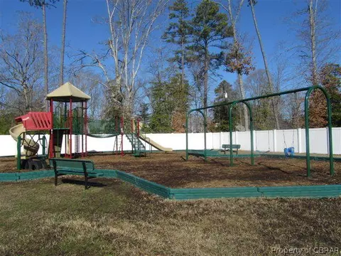 7281 Jeanne Dr, Gloucester, VA 23061 photo 22