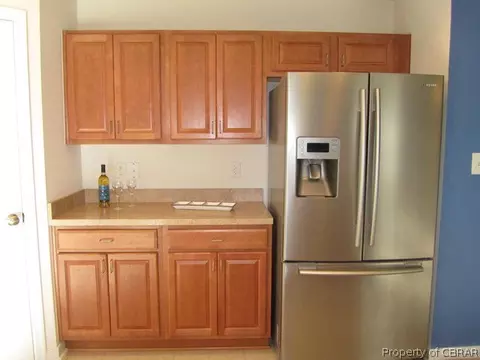 7281 Jeanne Dr, Gloucester, VA 23061 photo 3