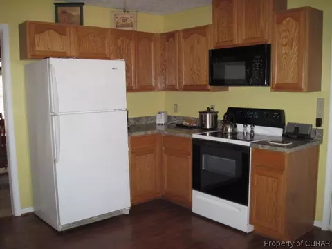8090 Founders Mill Way, Gloucester, VA 23061 photo 4