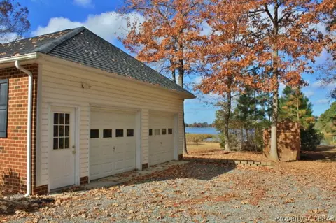 128 Flagstaff Rd, Lancaster, VA 22503 photo 4