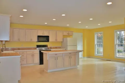 128 Flagstaff Rd, Lancaster, VA 22503 photo 8