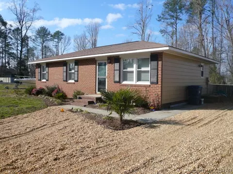 7090 Potter Ln, Gloucester, VA 23061 photo 8