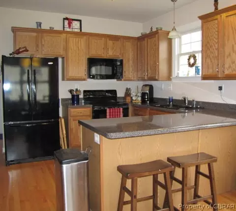 9161 Marlfield Rd, Gloucester, VA 23061 photo 5