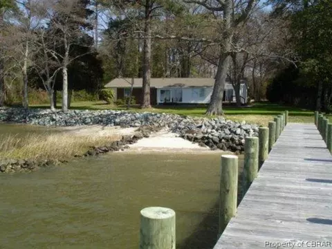 5198 Weaver Ln, Gloucester, VA 23061 photo 7