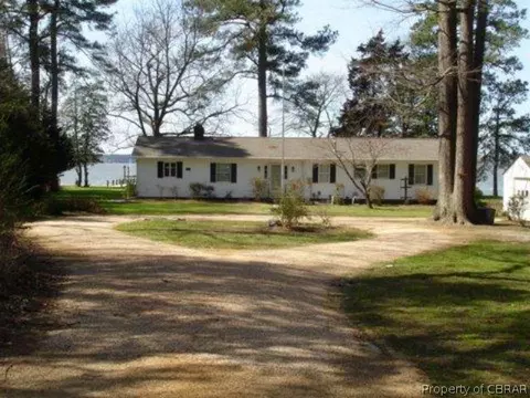 5198 Weaver Ln, Gloucester, VA 23061 photo 5