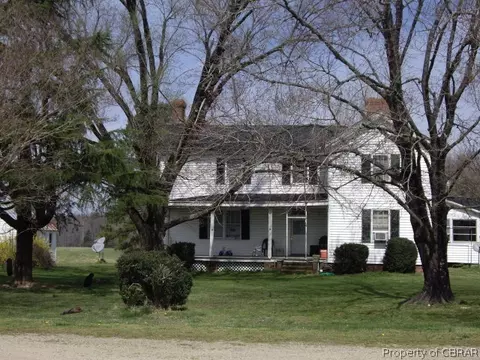 2377 General Puller Hwy, Saluda, VA 23149 photo 1