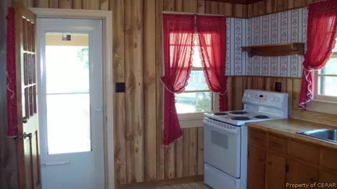 5619 Paige Rd, Gloucester, VA 23061 photo 4
