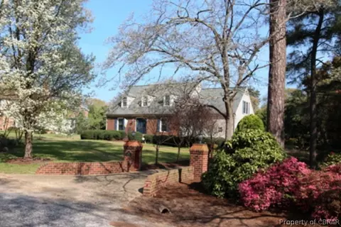 1671 Tyndall Point Rd, Gloucester Point, VA 23062 photo 1