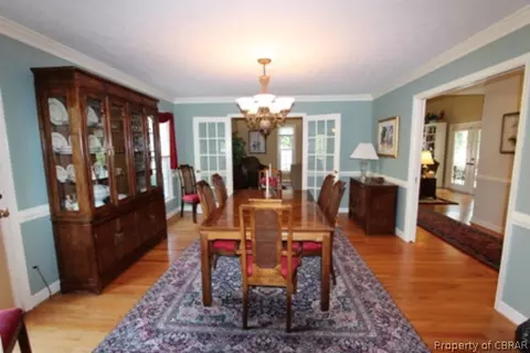 1671 Tyndall Point Rd, Gloucester Point, VA 23062 photo 6