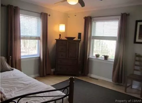 5840 Forrests Edge Ln, Gloucester, VA 23061 photo 12
