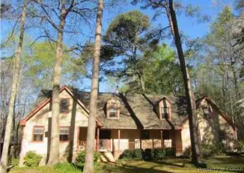 5840 Forrests Edge Ln, Gloucester, VA 23061 photo 1