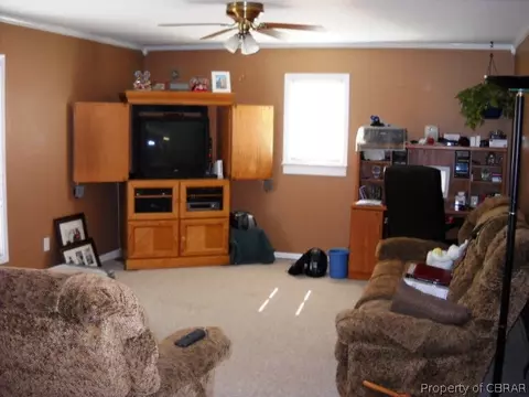 9448 Marlfield Rd, Gloucester, VA 23061 photo 2