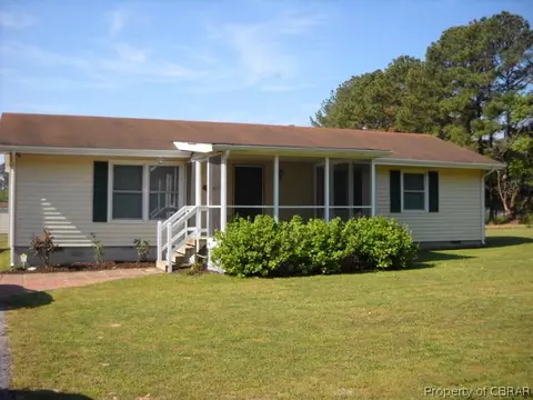 9448 Marlfield Rd, Gloucester, VA 23061 photo 1