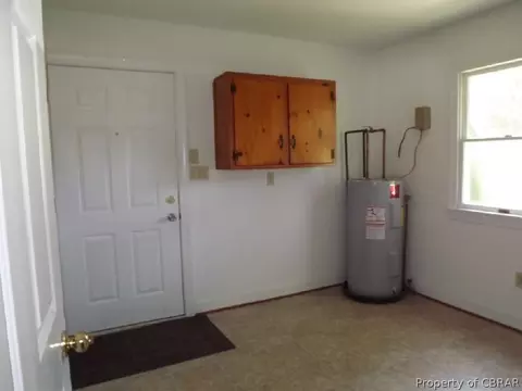 6147 Virginia Dr, Gloucester, VA 23061 photo 8