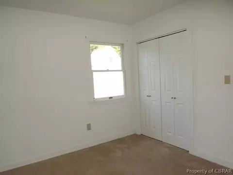 6147 Virginia Dr, Gloucester, VA 23061 photo 11