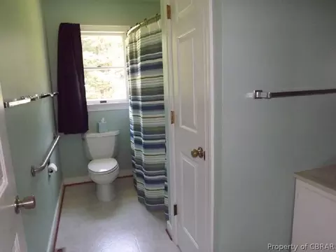 6147 Virginia Dr, Gloucester, VA 23061 photo 9