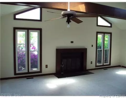 1820 Canterbury Rd, Hampton, VA 23666 photo 6