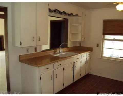 1820 Canterbury Rd, Hampton, VA 23666 photo 7