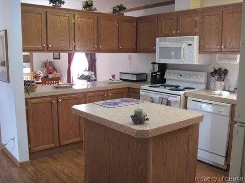 2554 Wright Rd, Gloucester, VA 23061 photo 3