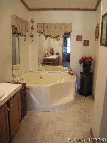 2554 Wright Rd, Gloucester, VA 23061 photo 4