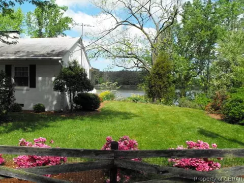 11014 Piankatank Dr, Dutton, VA 23050 photo 4