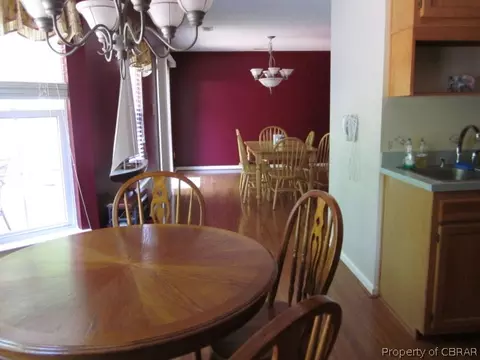 8474 Kitchener Dr, Gloucester, VA 23061 photo 9