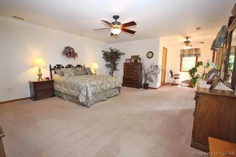 4833 Rosewell Dr, Gloucester, VA 23061 photo 14