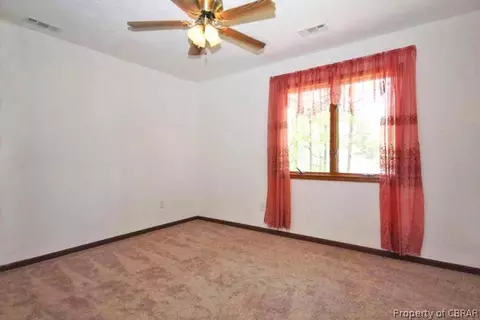 4833 Rosewell Dr, Gloucester, VA 23061 photo 18