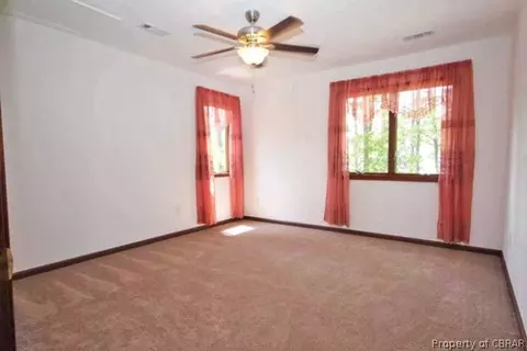 4833 Rosewell Dr, Gloucester, VA 23061 photo 19