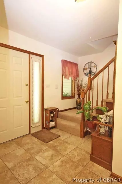 4833 Rosewell Dr, Gloucester, VA 23061 photo 8