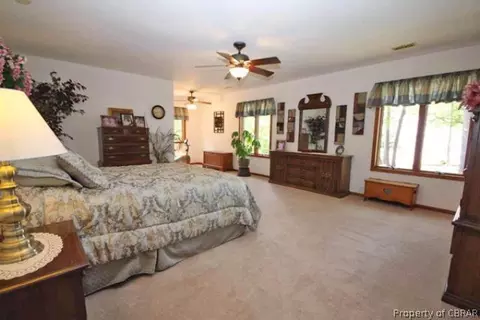 4833 Rosewell Dr, Gloucester, VA 23061 photo 13