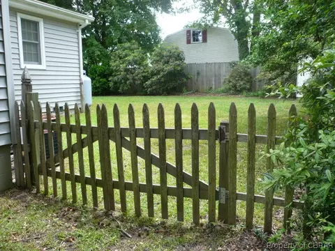 8140 River View Dr, Gloucester, VA 23061 photo 7