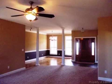 5901 Roland Smith Dr, Gloucester, VA 23061 photo 3