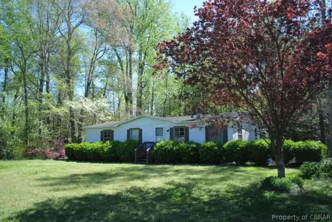 6267 Hidden Acres Dr, Gloucester, VA 23061 photo 1
