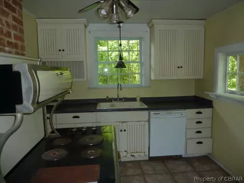 361 Wake Rd, Wake, VA 23176 photo 5