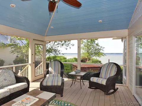 894 Plainview Rd, Topping, VA 23169 photo 9
