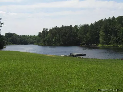 6821 Havers Hall Rd, Gloucester, VA 23061 photo 3