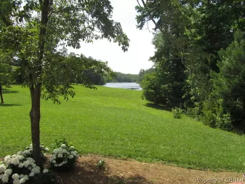 6821 Havers Hall Rd, Gloucester, VA 23061 photo 8